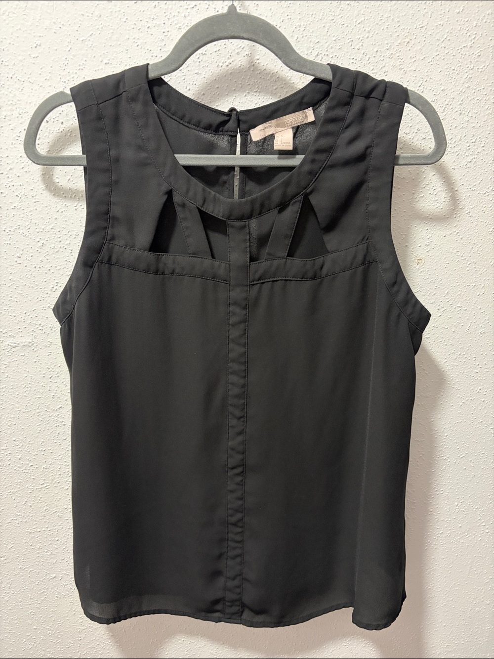 Forever 21 Black Sleeveless Cutout Chiffon Top